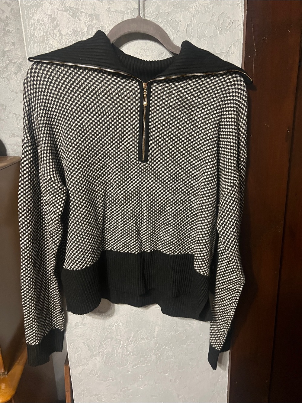 Rachel Zoe sweater with zipper